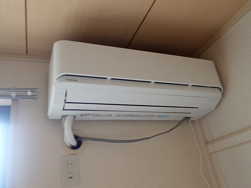 エアコン取付不良工事
