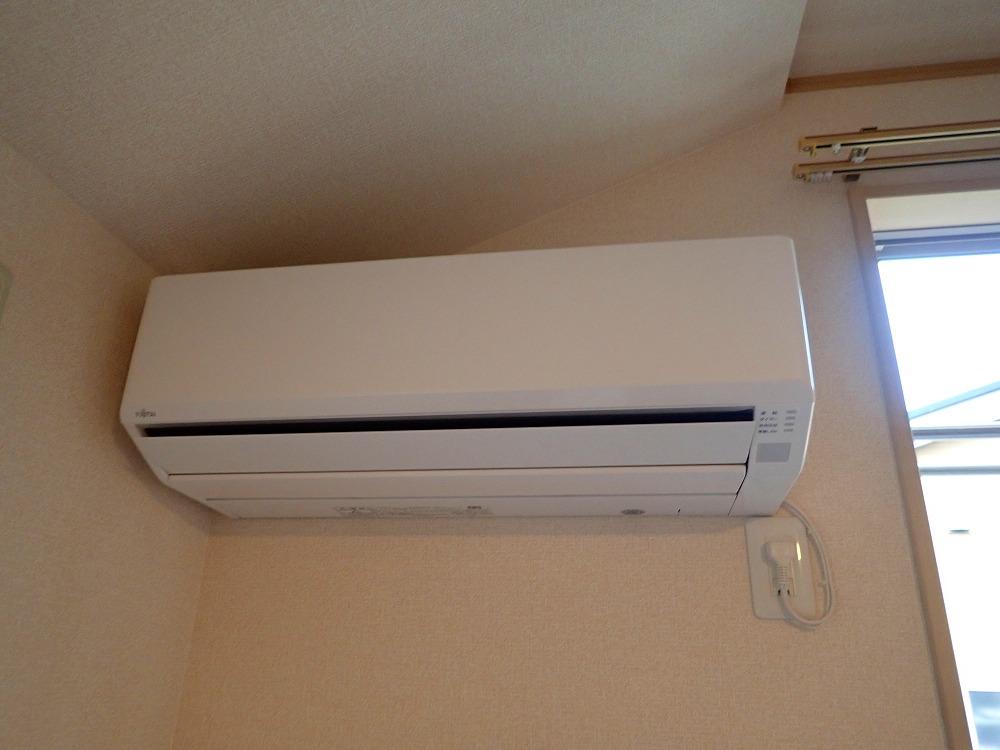 エアコン穴あけ