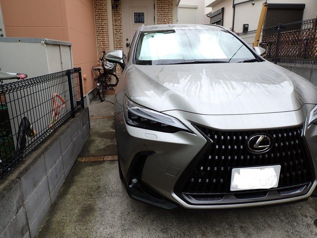 レクサスPHV充電コンセント