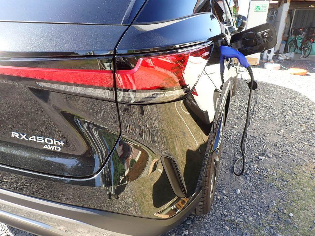 レクサス充電コンセント