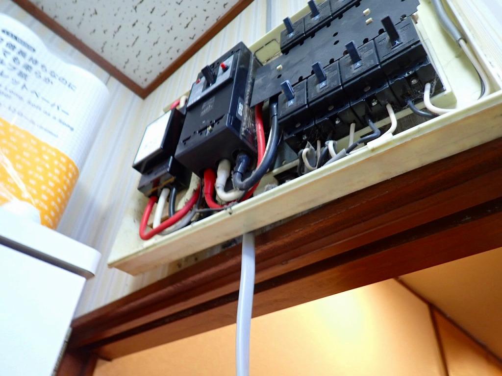 柏市アウトランダーPHEV充電コンセント工事
