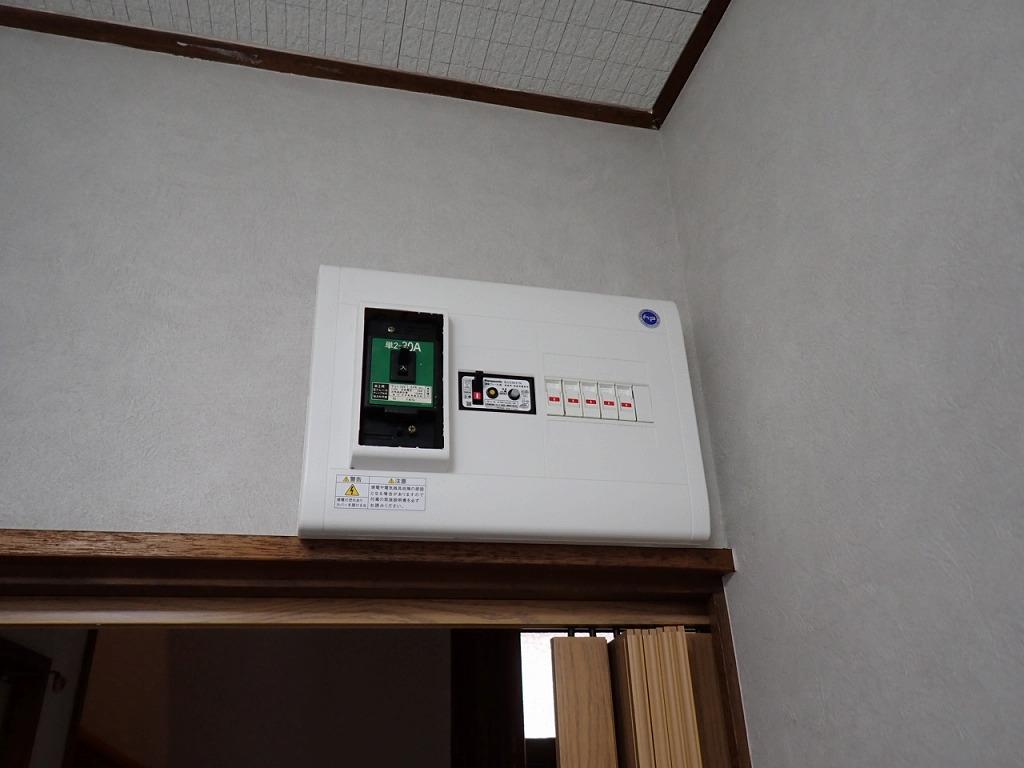 春日部市エアコン工事とエアコン用コンセント
