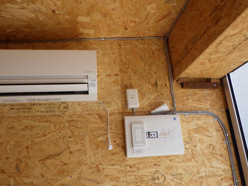 プレハブに電気工事