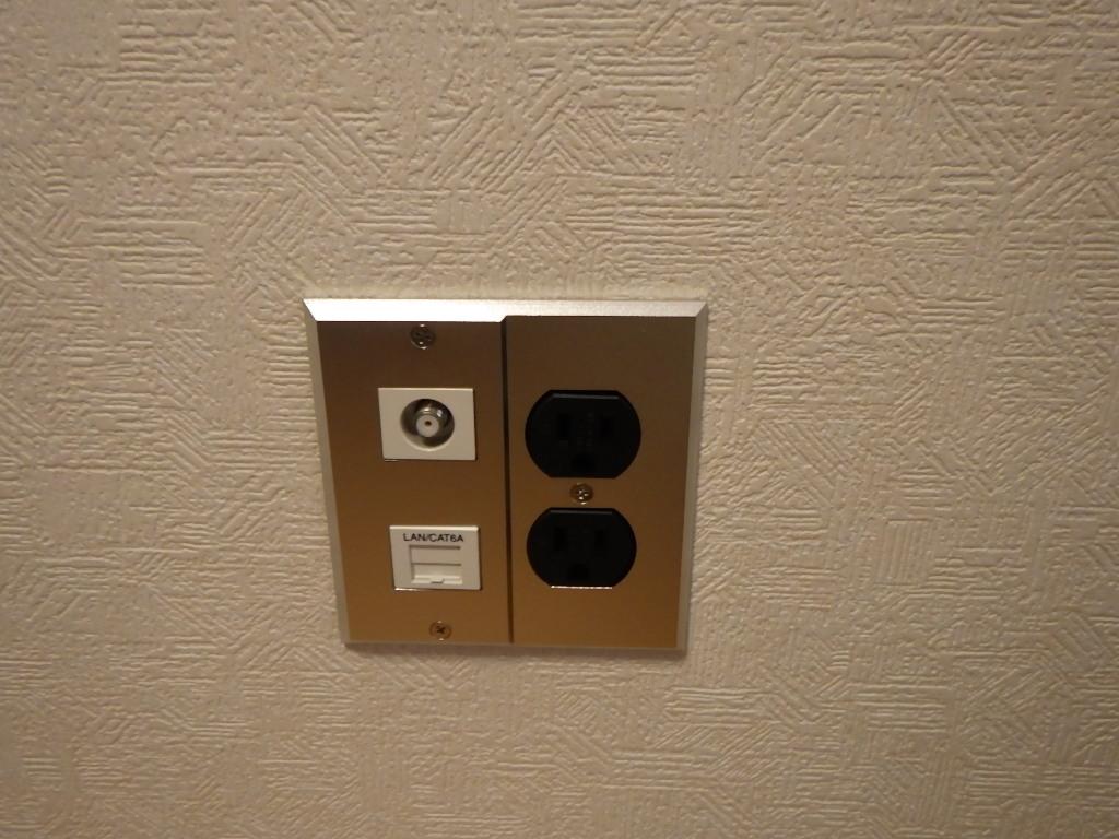 オーディオ用コンセント交換